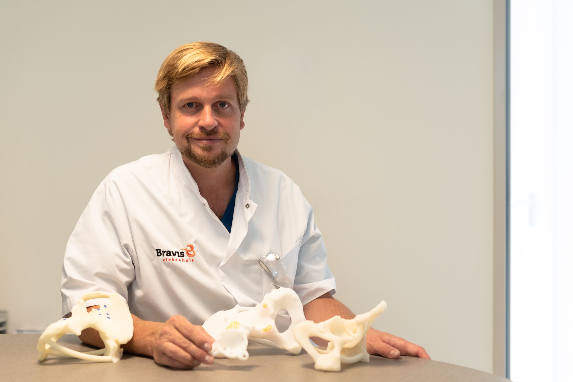 Weer Op De Been Door Een 3D Heupimplantaat - Bravis Orthopedie